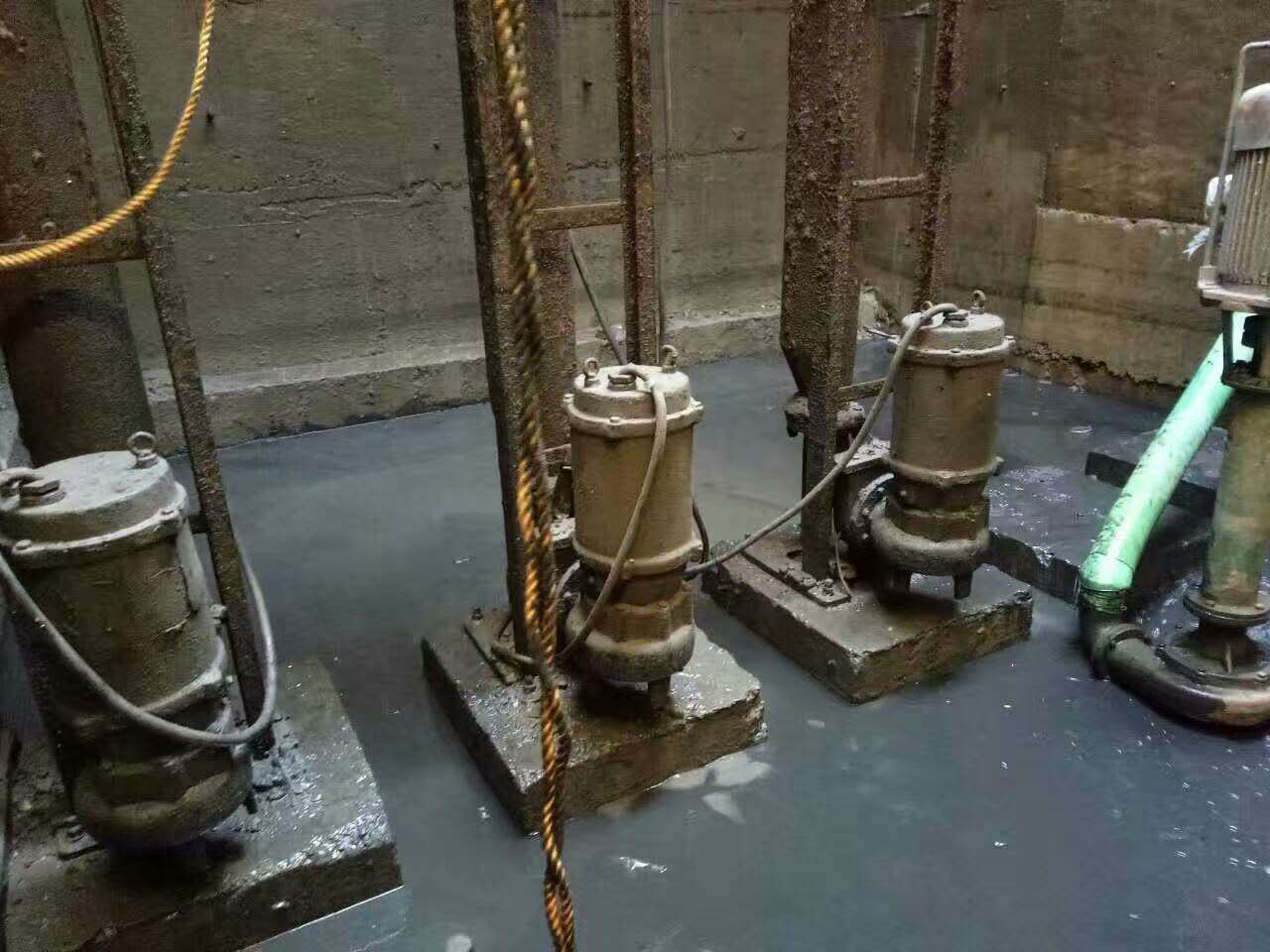 平度污水池清理